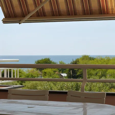 Apartment Flavia 2 Near The Beach, With Seaview In Umag -